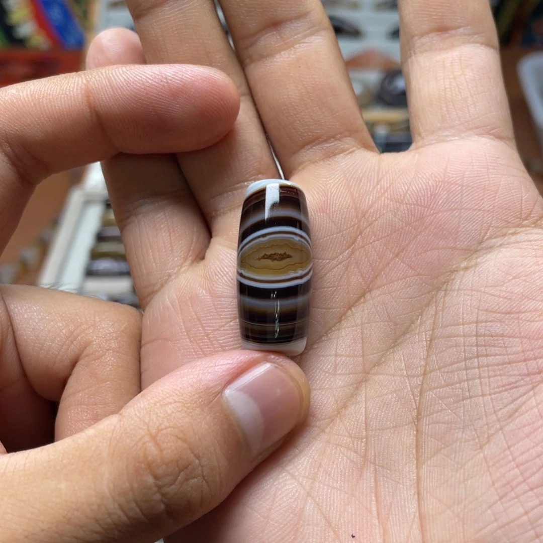 小***呀玛瑙/玉髓配饰未镶嵌