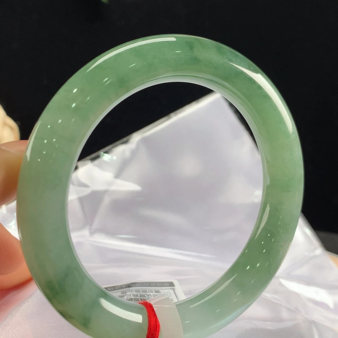 翡翠手镯未镶嵌111-2688