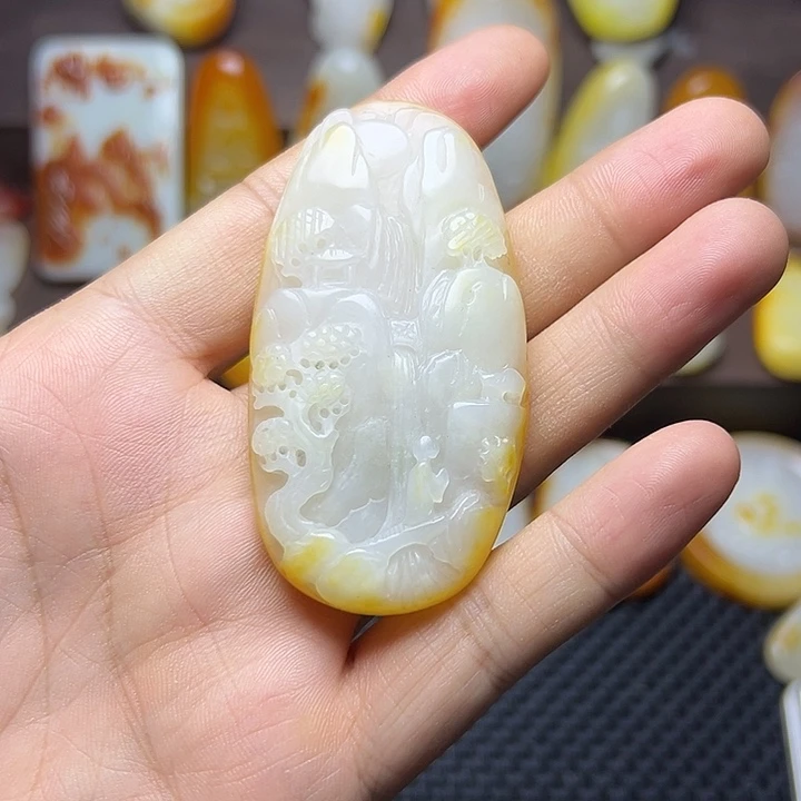 和田玉未镶嵌颈饰