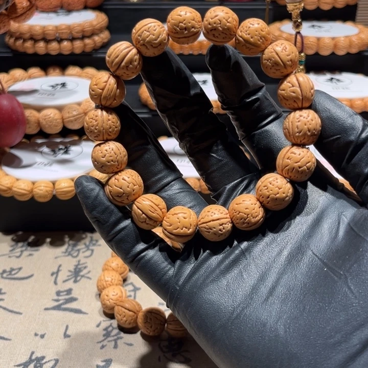 手串桃核大黄桃一道劲