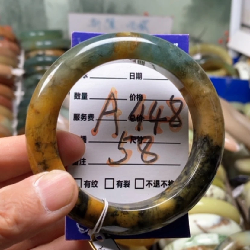 【闪购商品】未镶嵌蛇纹石玉手镯