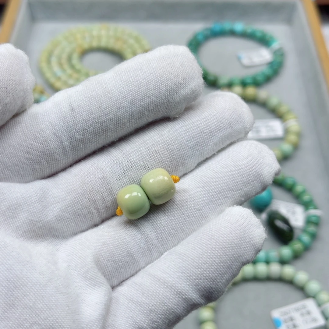 绿松石未镶嵌挂件