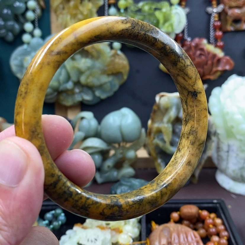 【闪购商品】未镶嵌蛇纹石玉手镯61