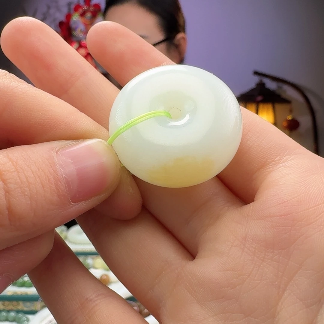 和田玉拍一发一未镶嵌