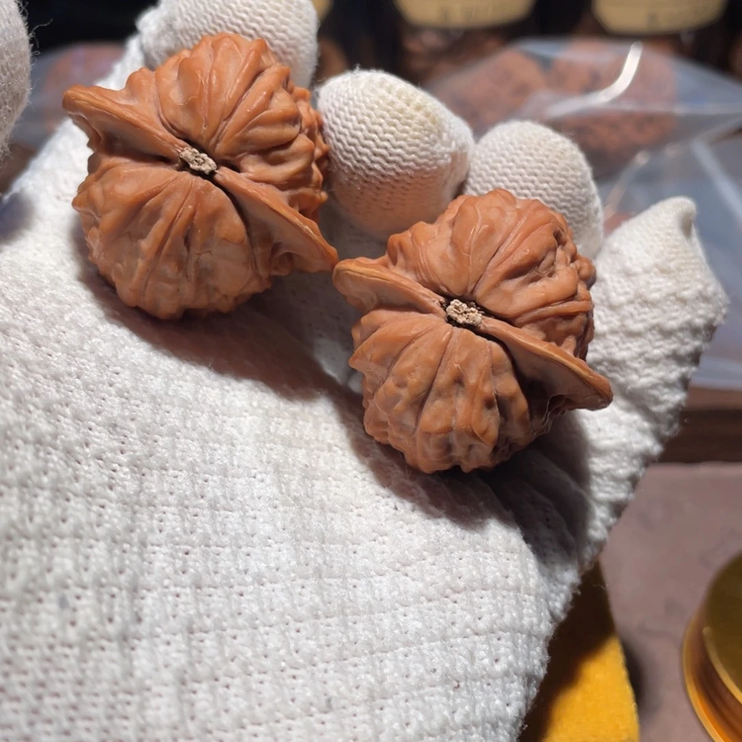 把件文玩核桃41四眼鸡心