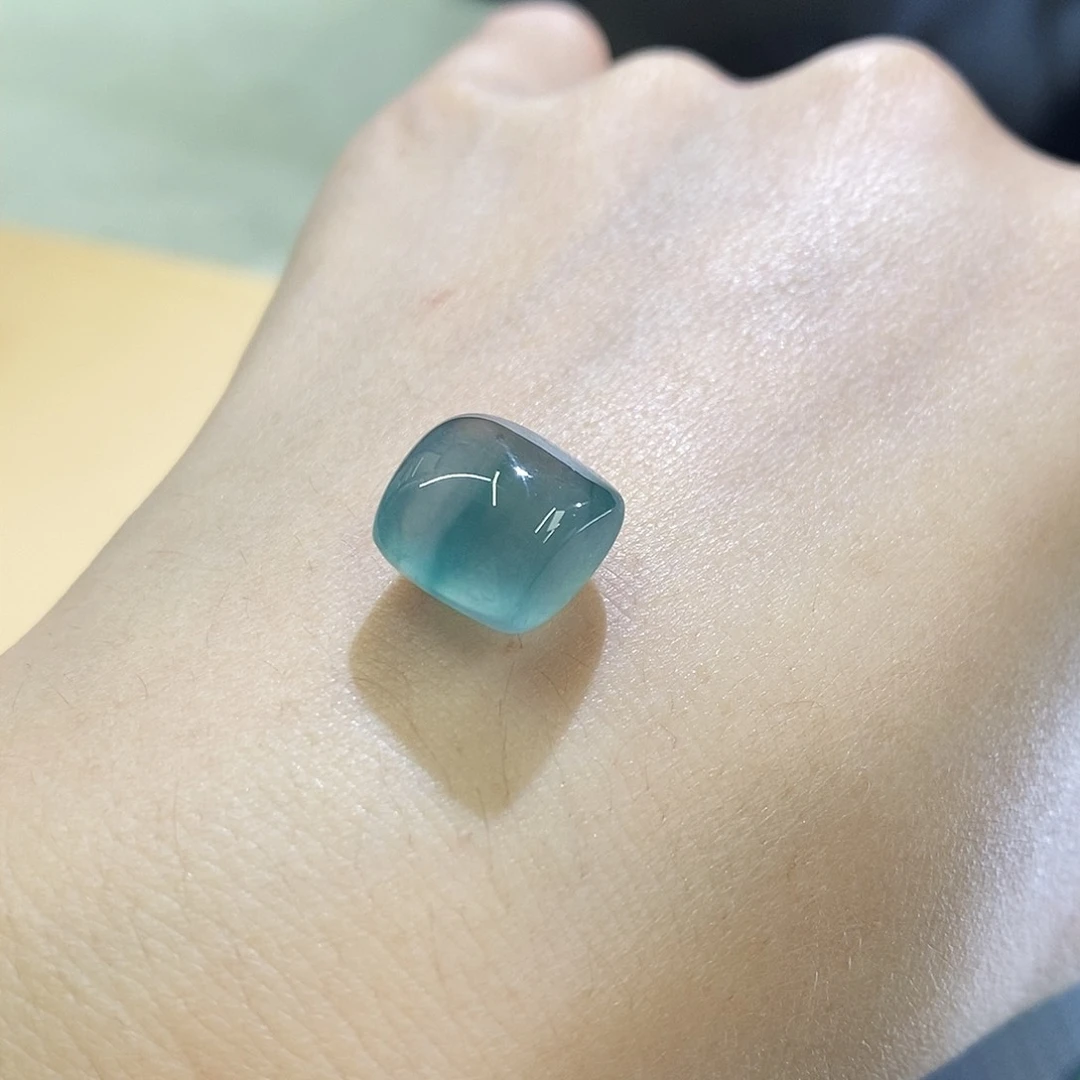 未镶嵌挂件翡翠特色随行