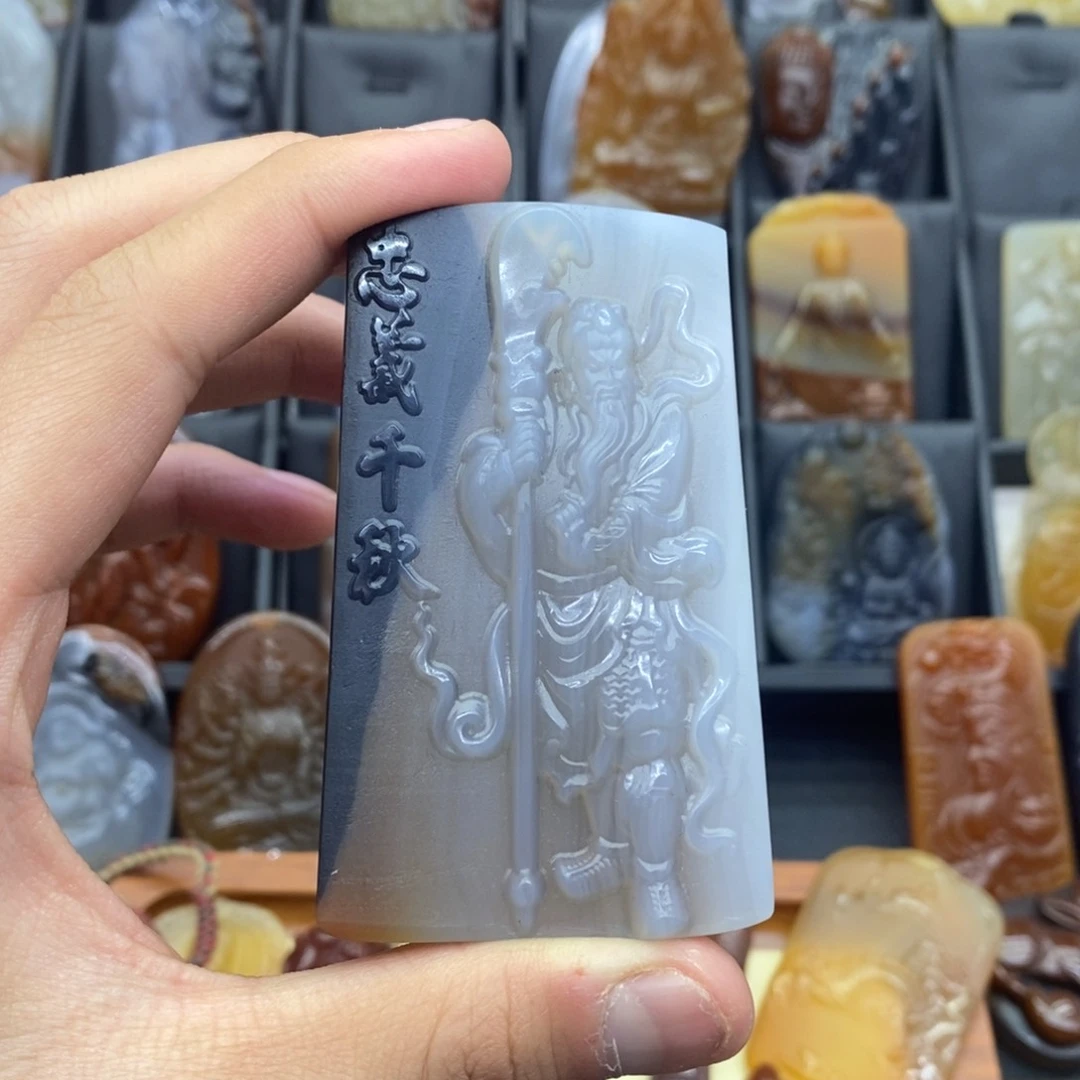 玛瑙/玉髓吊坠(赠链)未镶嵌W**h吊坠