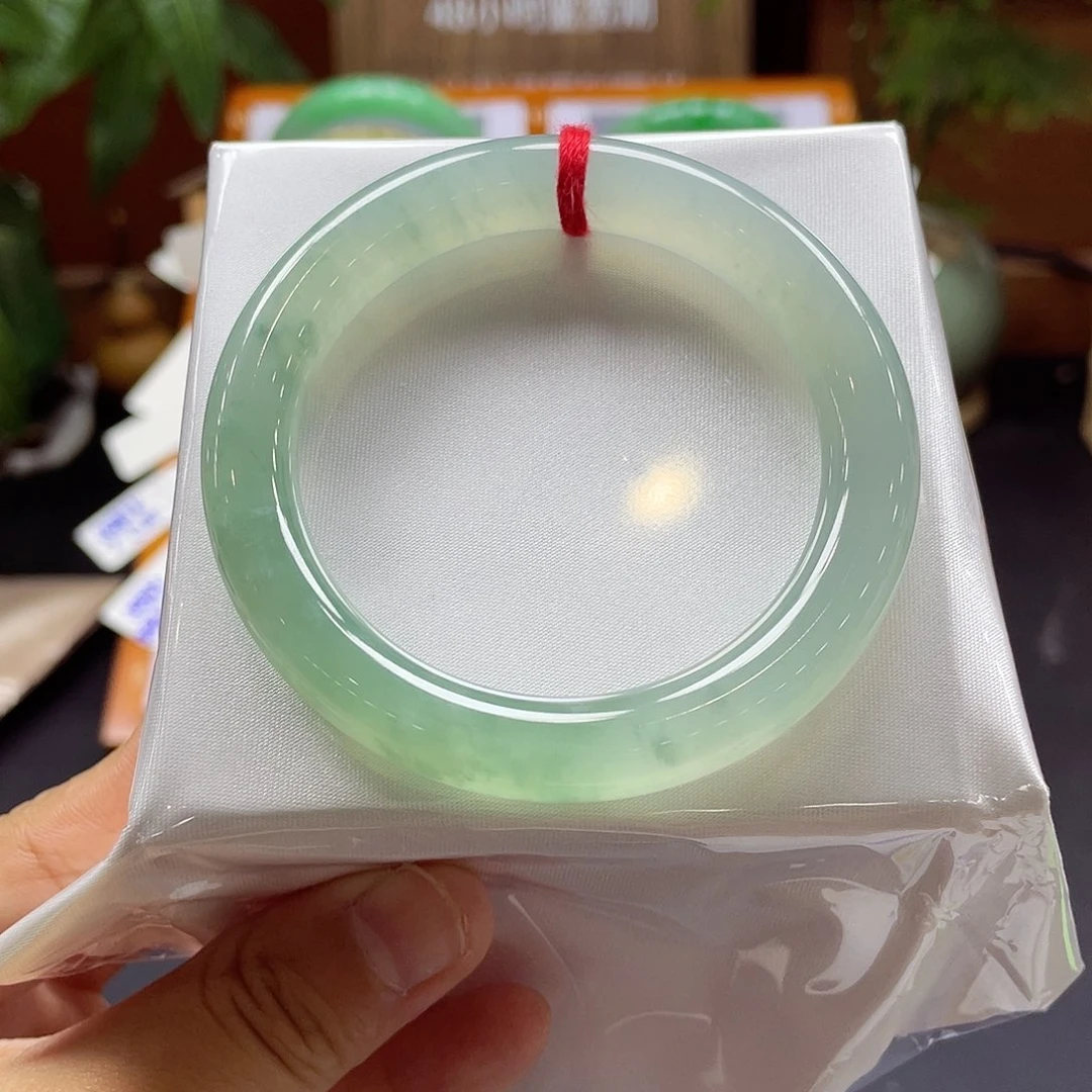 未镶嵌手镯翡翠70 号链接