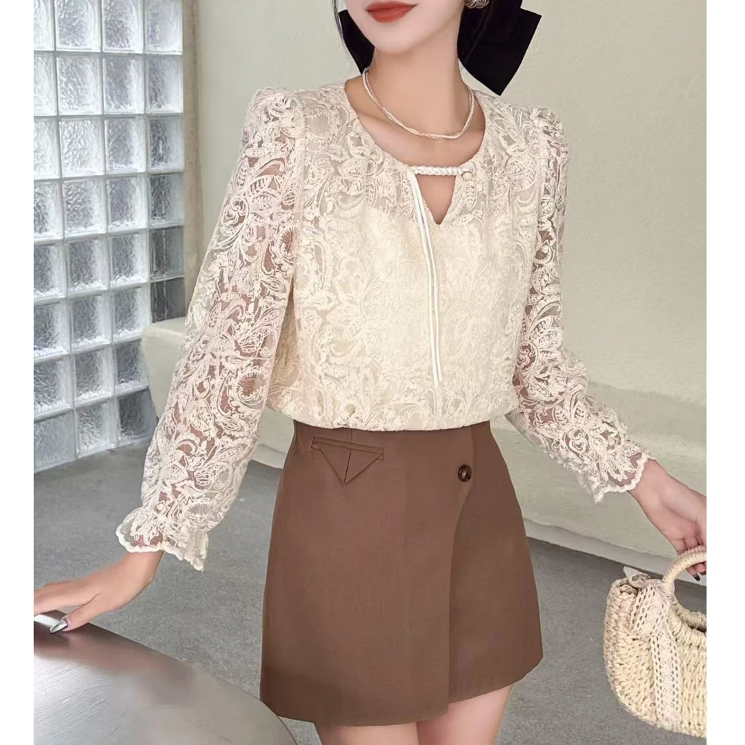 DS51806回味依衣时尚显瘦气质百搭2025软蕾丝小衫