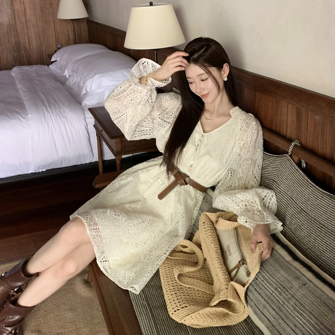 蕾丝镂空时尚套装-连衣裙+腰带 QD232040-C