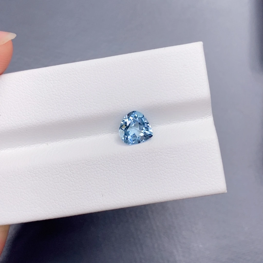 海蓝宝石裸石未镶嵌1.035克拉