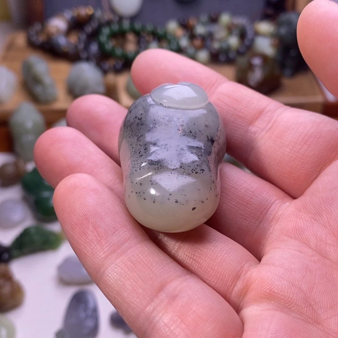 颈饰未镶嵌和田玉安