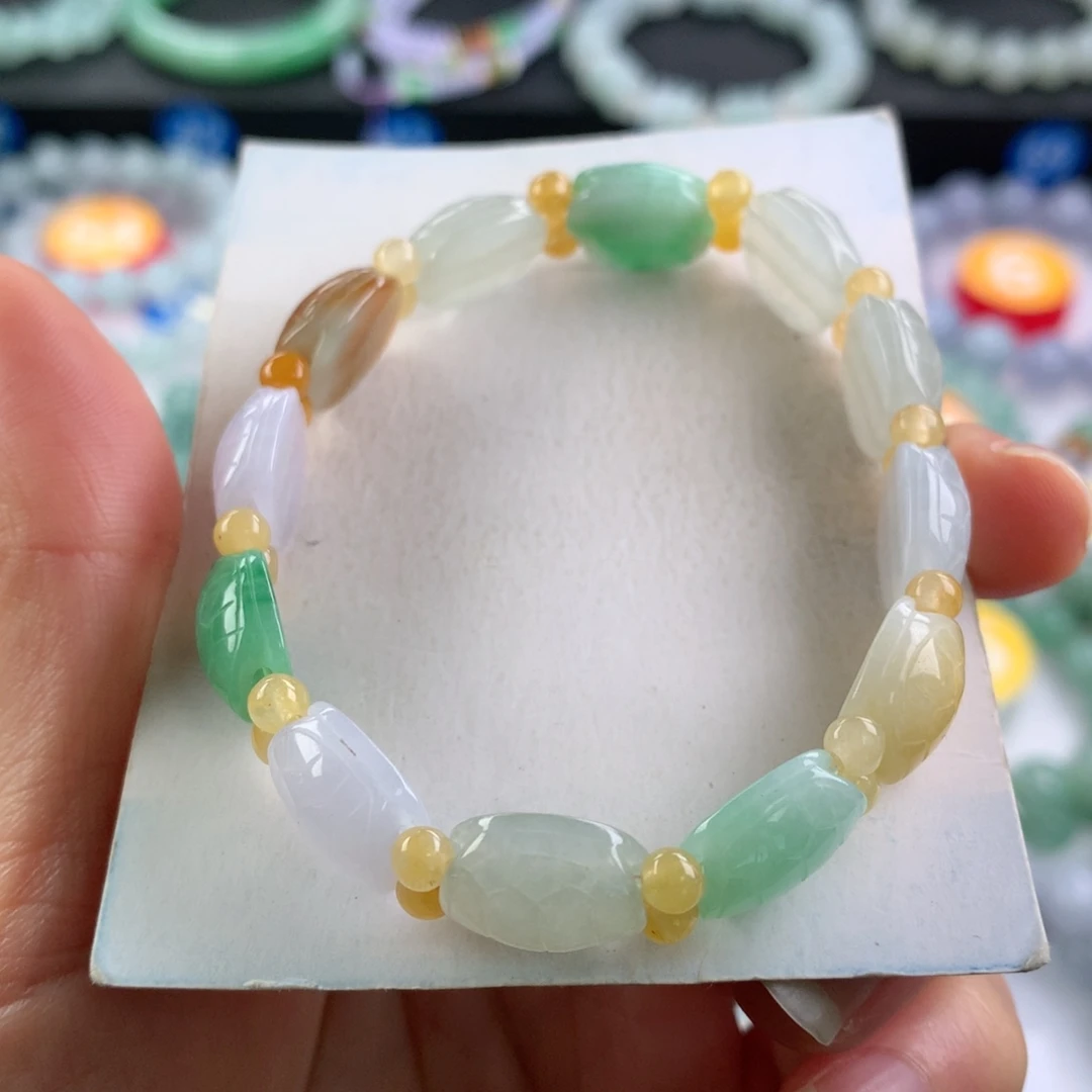 翡翠未镶嵌手链卡12.