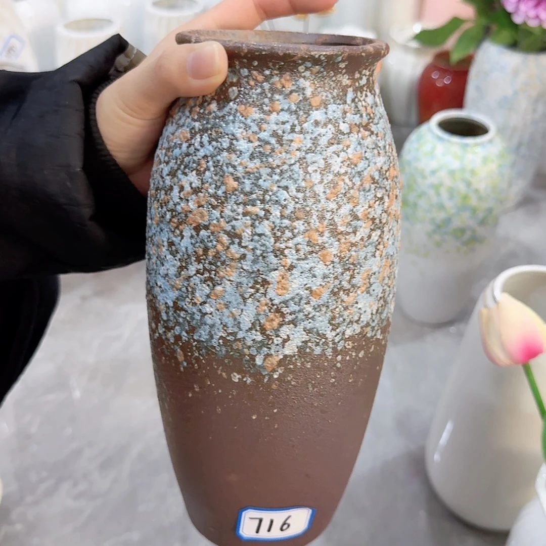 瓶716号泡泡釉陶瓷高25厘米微瑕一个