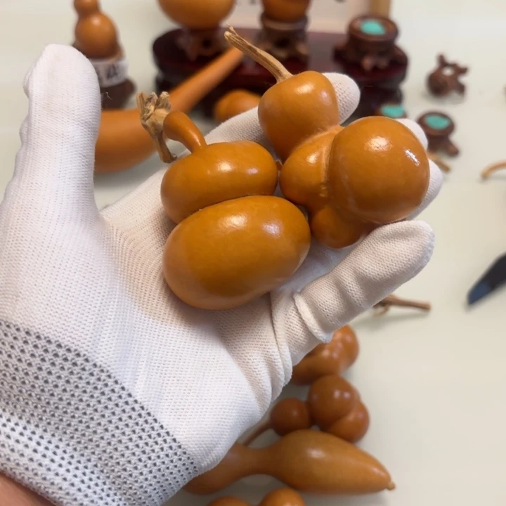 ****童天然手捻老皮葫芦