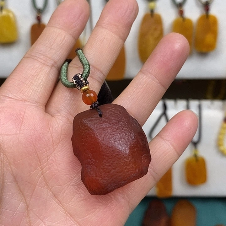 蜜蜡未镶嵌珠宝奇石吊坠