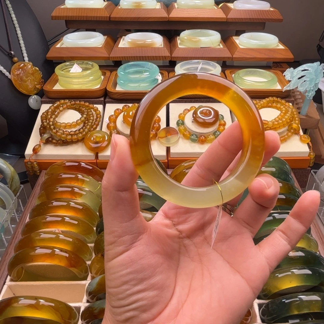 蛇纹石玉未镶嵌手镯54