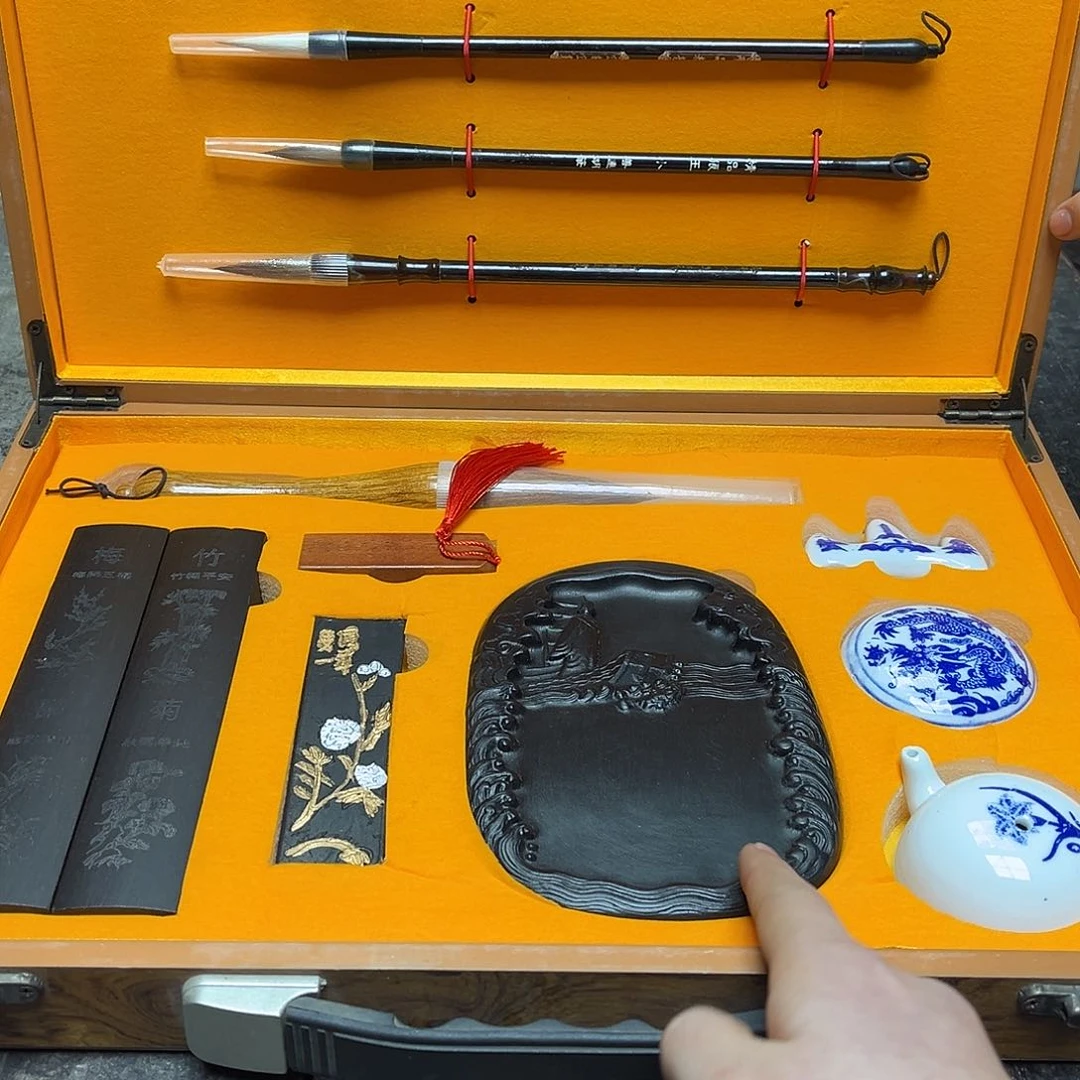 大叶紫檀（黑酸枝木类）