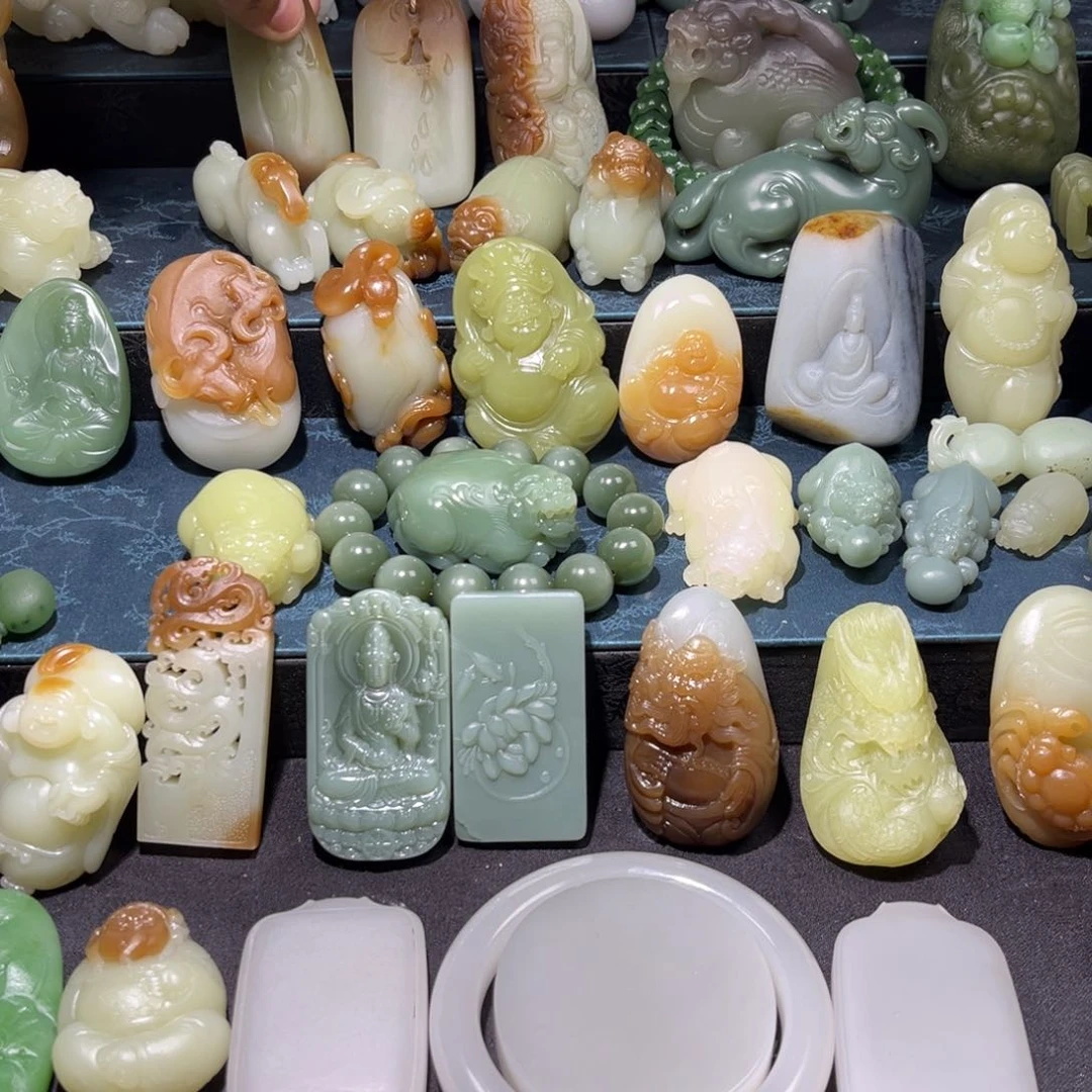 和田玉未镶嵌挂件