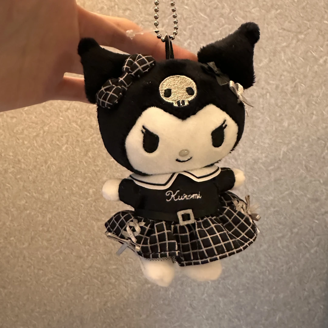 【神户限定】HelloKitty 英伦风黑白库洛米钥匙扣玩偶