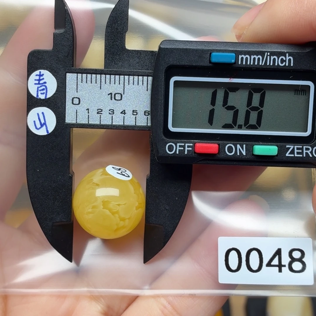 用***1蜜蜡未镶嵌裸石蜜蜡