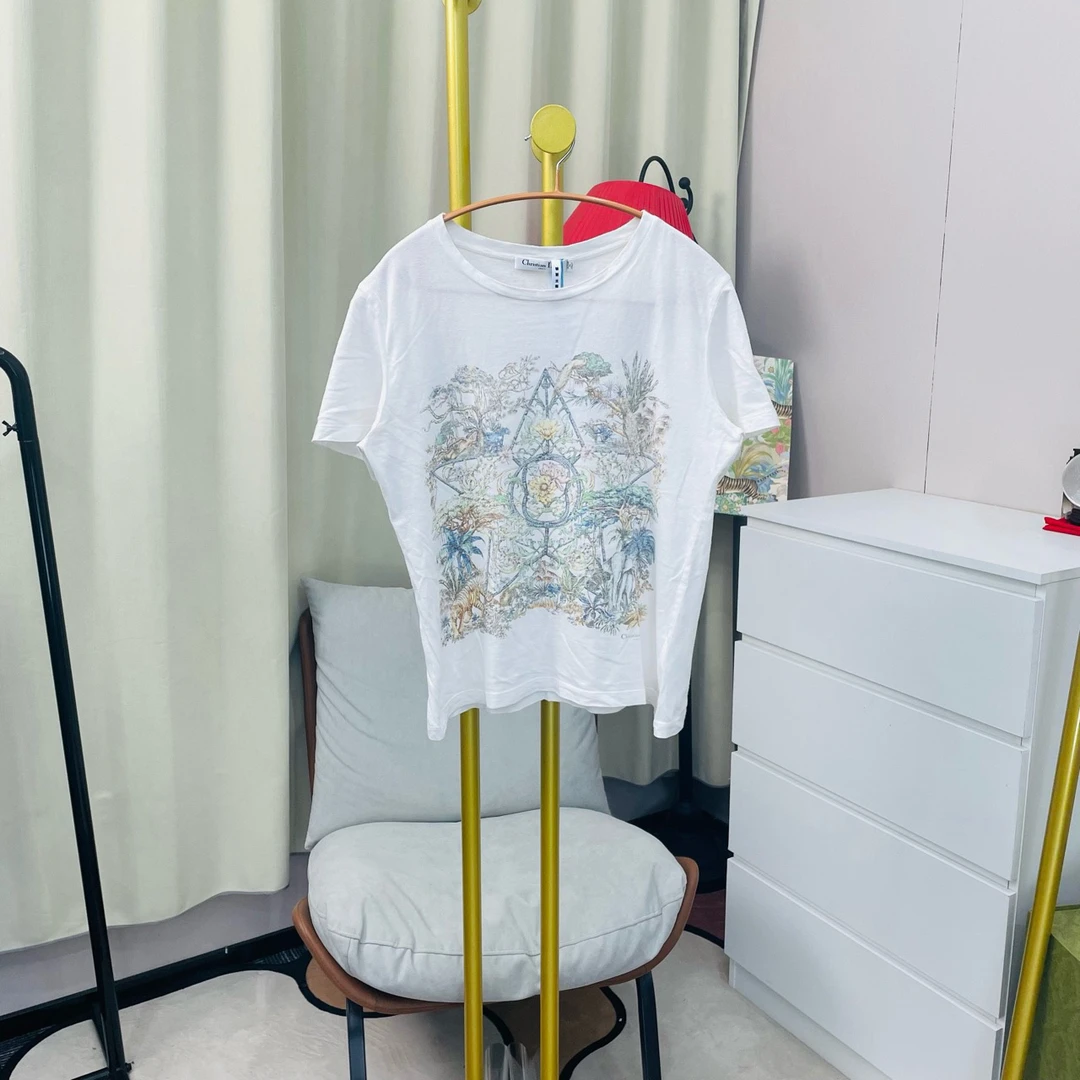 99新 DIOR/迪奥 白色胸前花卉五芒星短袖 M码 99新