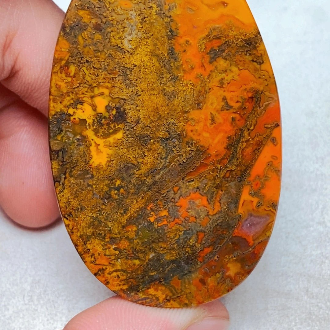 挣***猬玛瑙/玉髓未镶嵌颈饰