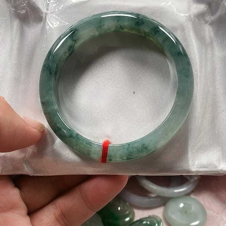 翡翠未镶嵌手镯缅甸翡翠手镯圈口56