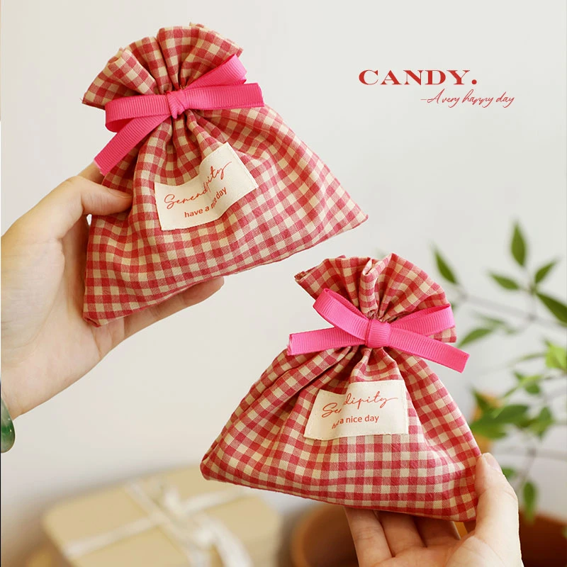 原创喜糖盒结婚喜糖袋子订婚手提伴手礼盒婚礼创意糖果布袋免折叠