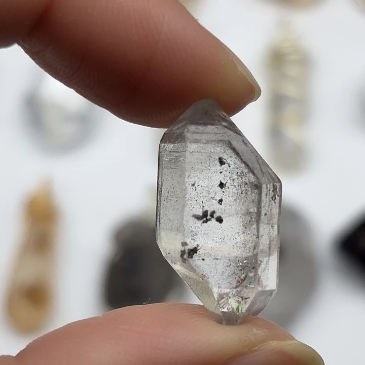 水晶未镶嵌颈饰闪灵钻24mm+