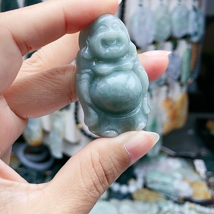 颈饰足铂镶嵌翡翠翡翠