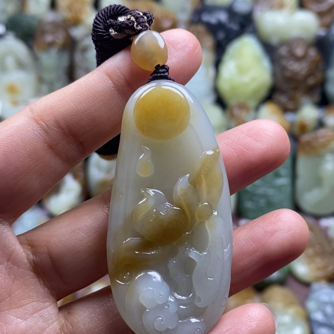 吊坠(不含链)未镶嵌和田玉（糖玉）