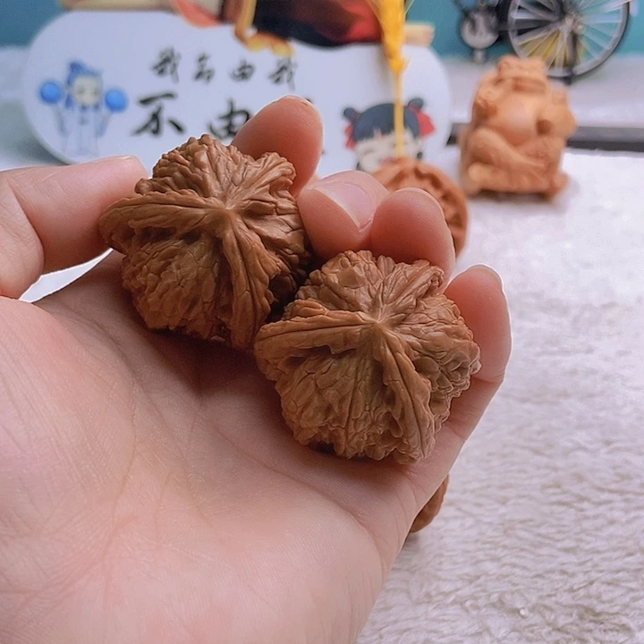 把件文玩核桃伊**贸三棱