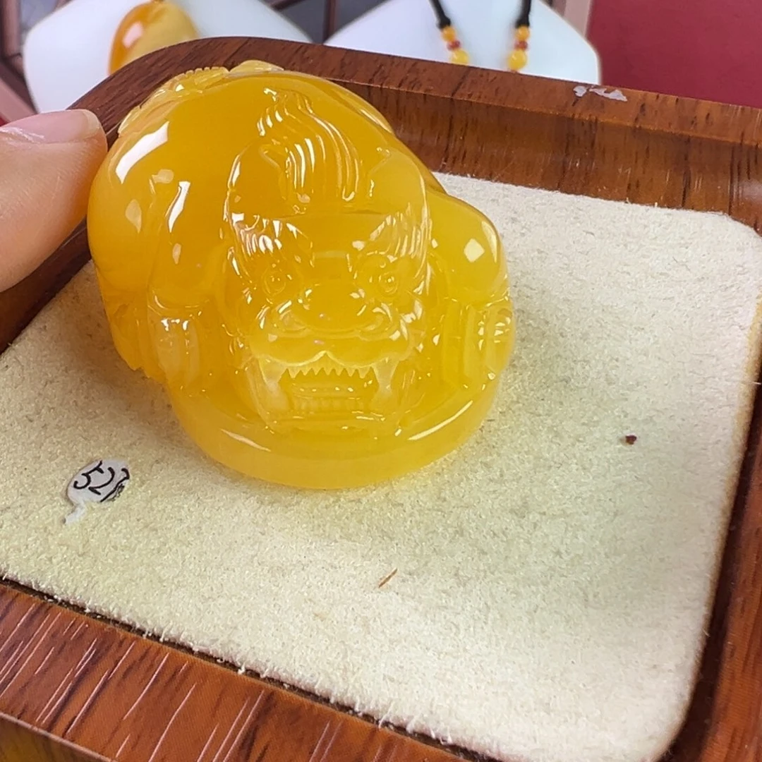 未镶嵌吊坠(不含链)蜜蜡