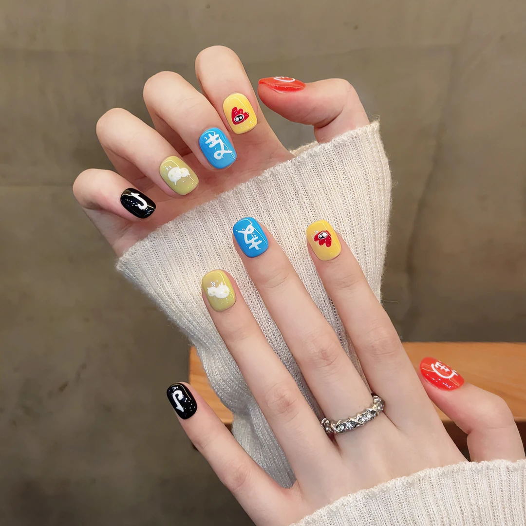 纯手工穿戴甲手机APP多巴胺彩色手绘个性小众短款美甲可拆卸成品