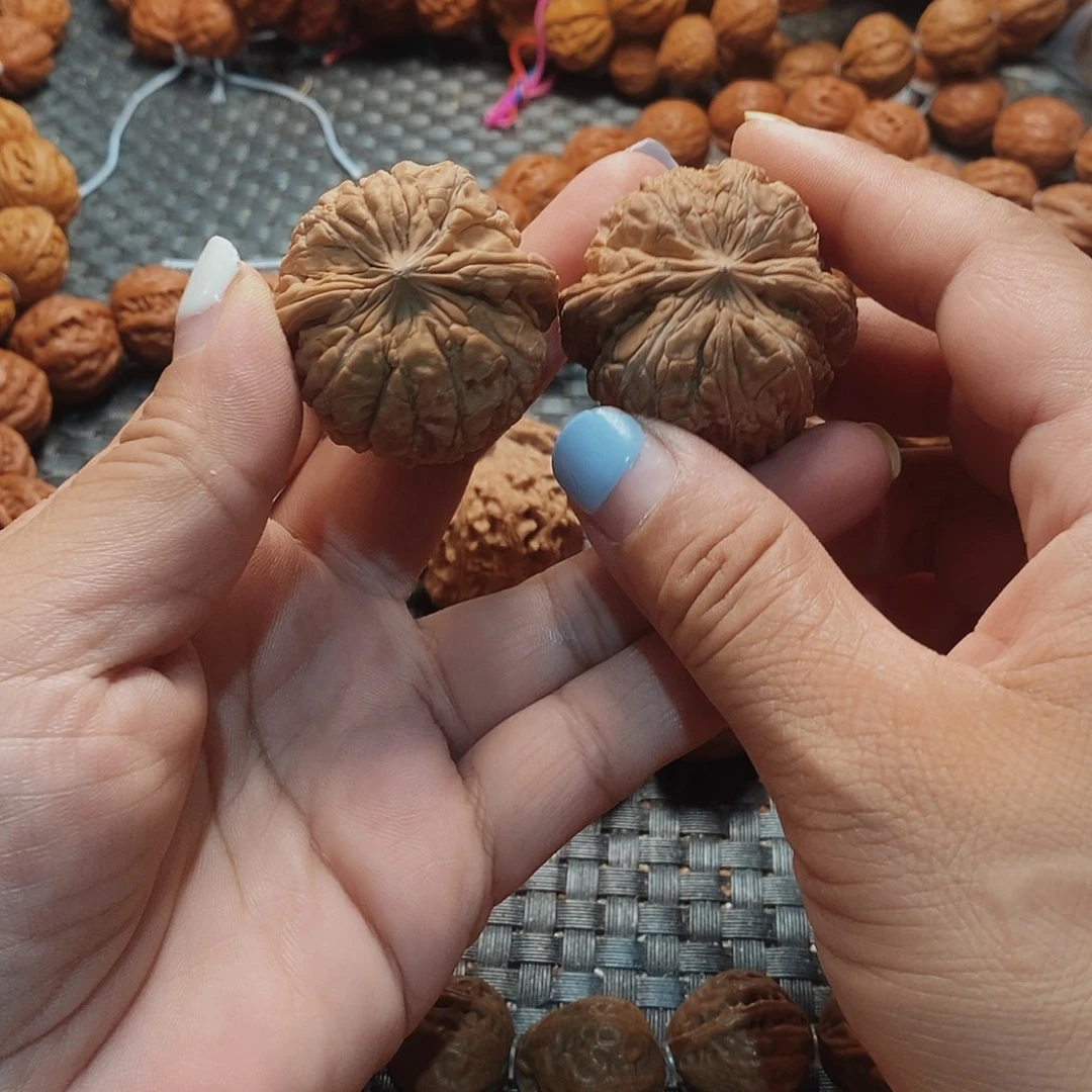 文玩核桃手串闷墩