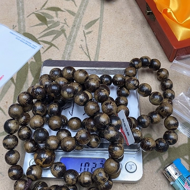 徵***生沉香沉香香囊虫漏