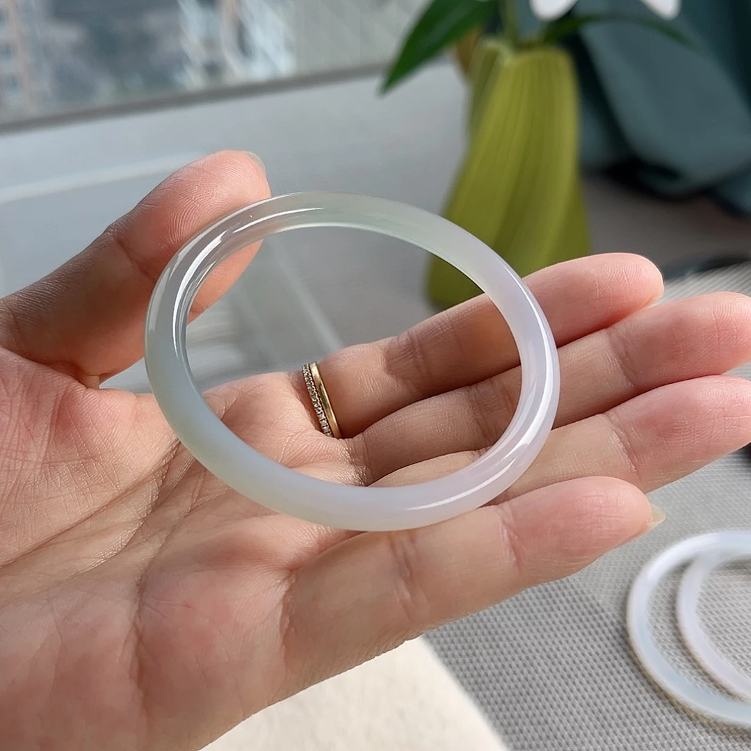 玛瑙/玉髓手镯未镶嵌放漏不退换52