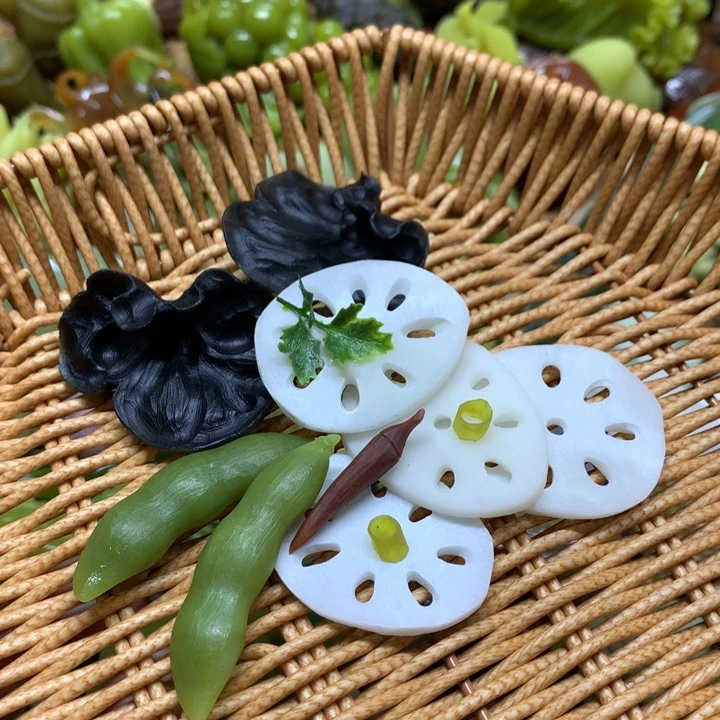 蛇纹石玉手把未镶嵌千**?