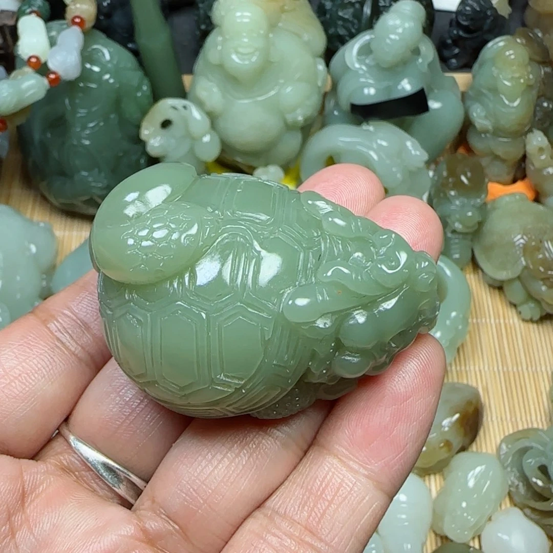 未镶嵌和田玉挂件