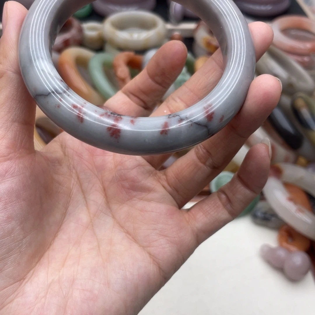 石英岩玉 圈口63未镶嵌