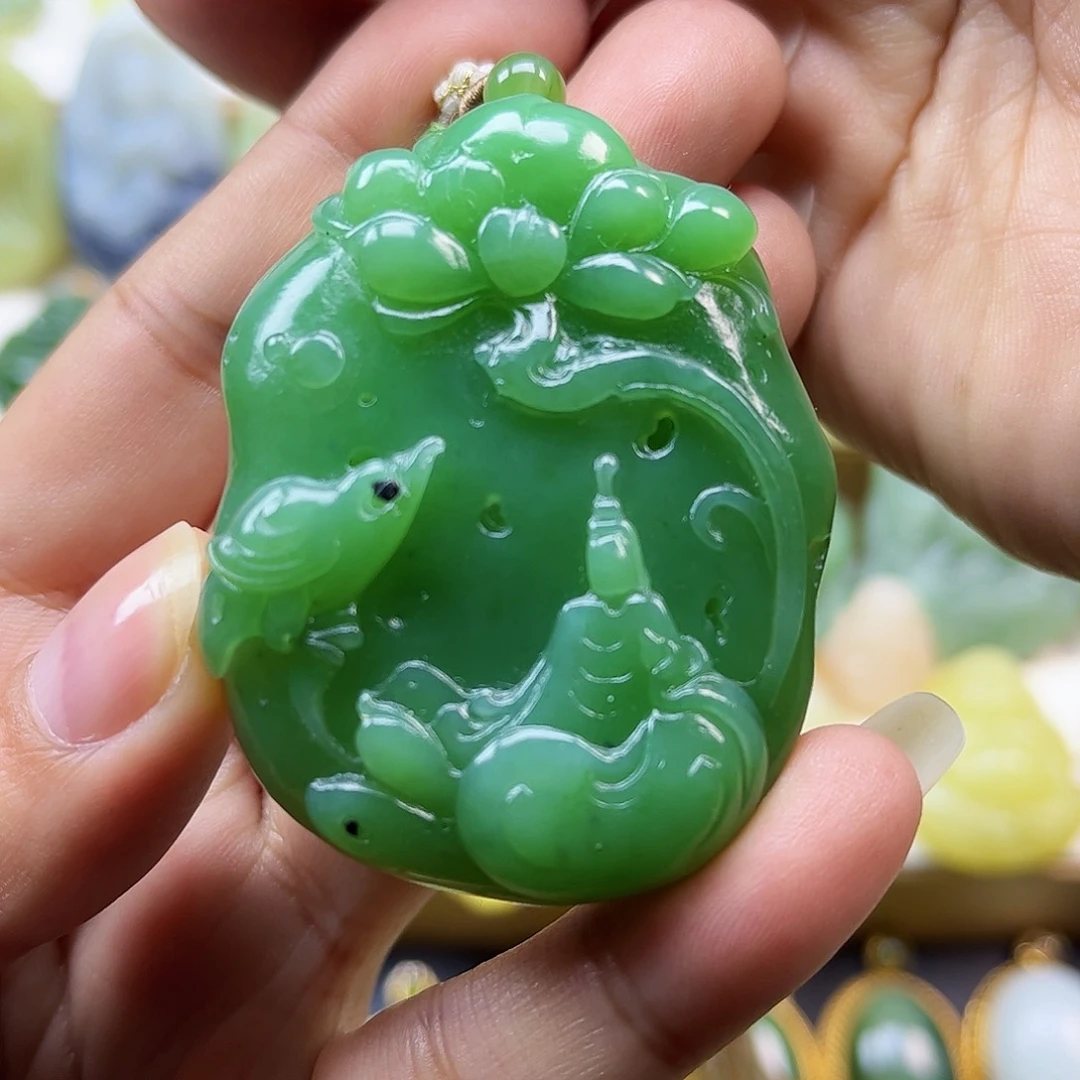 和田玉未镶嵌颈饰