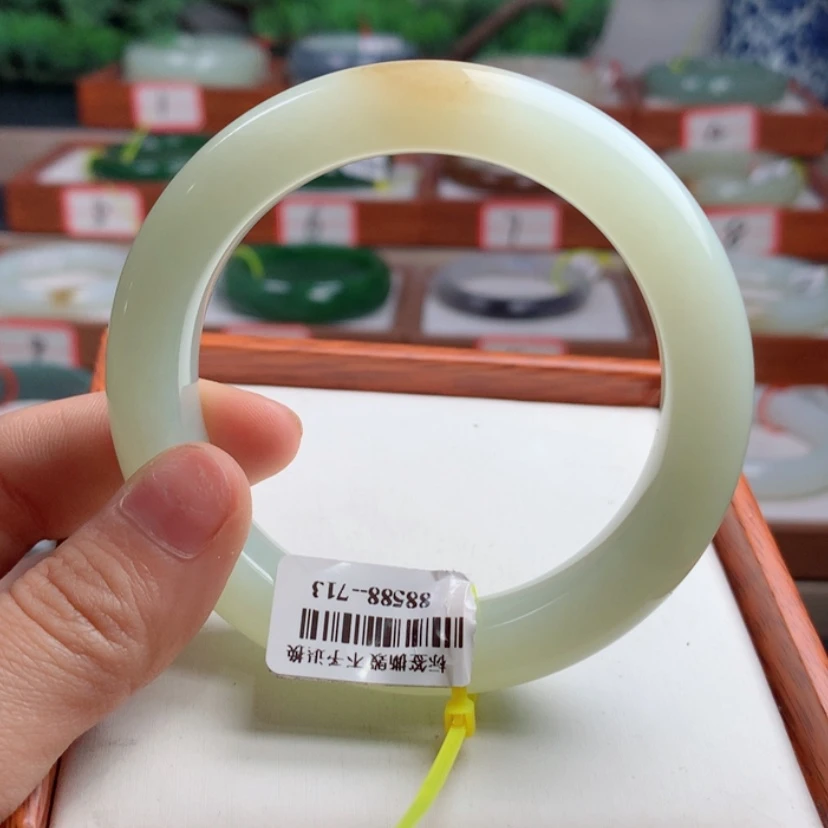 【闪购商品】和田玉手镯未镶嵌56.8