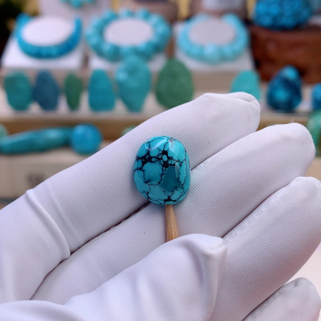 绿松石未镶嵌挂件