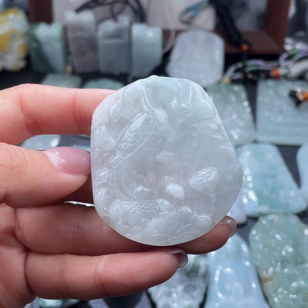 翡翠未镶嵌颈饰翡翠