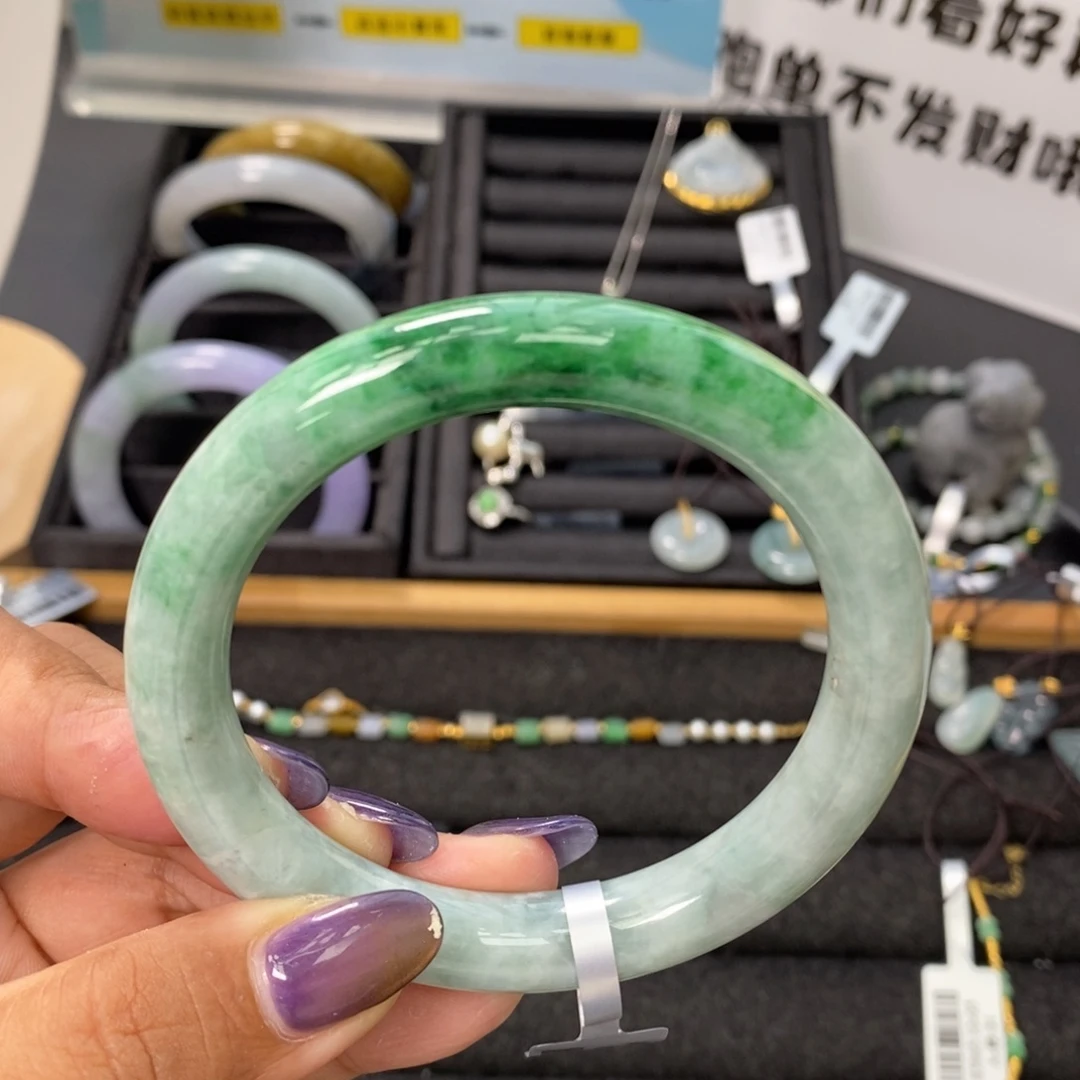 未镶嵌手镯翡翠翡翠手镯