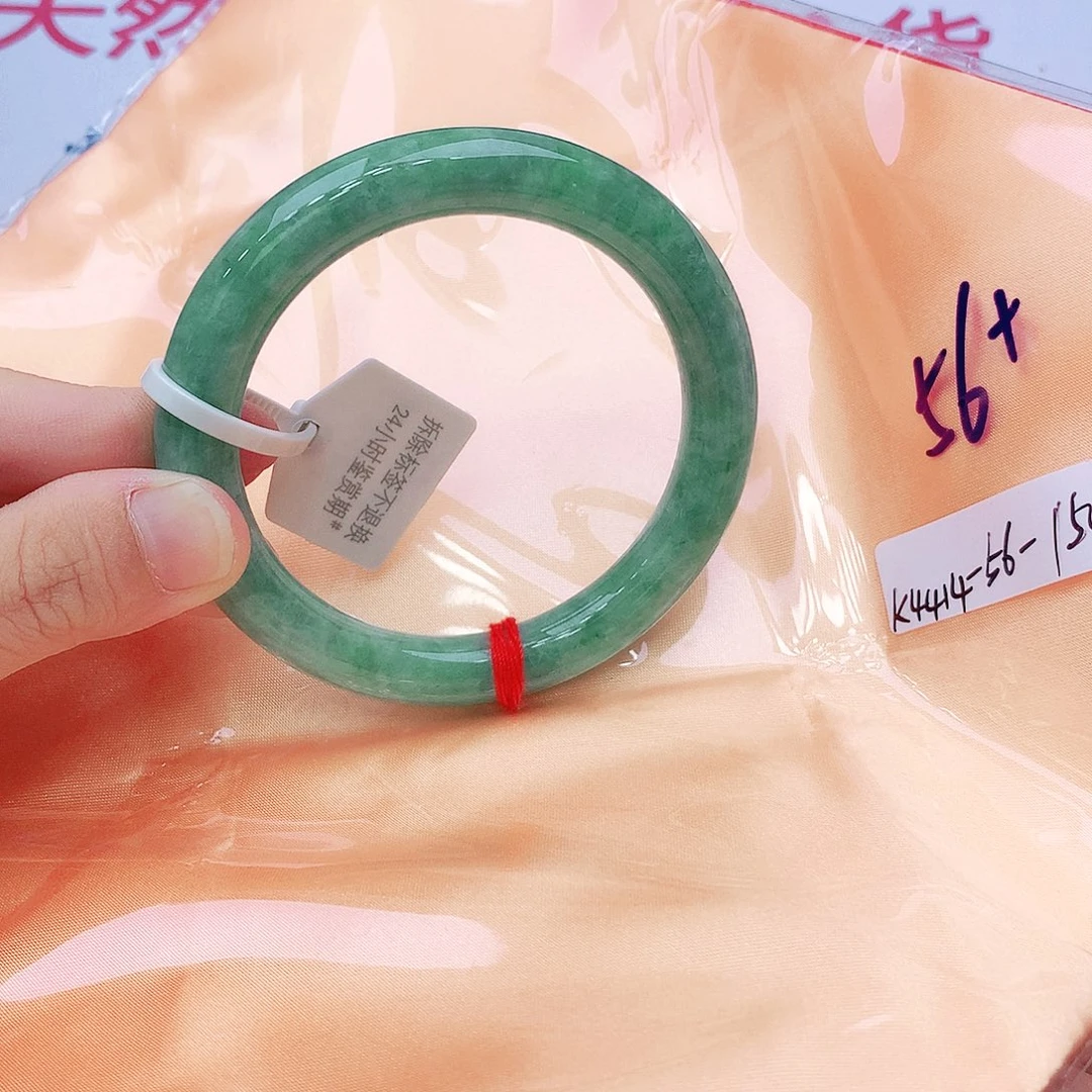 翡翠未镶嵌手镯我