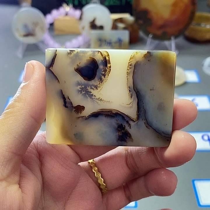 玛瑙/玉髓未镶嵌珠宝半成品