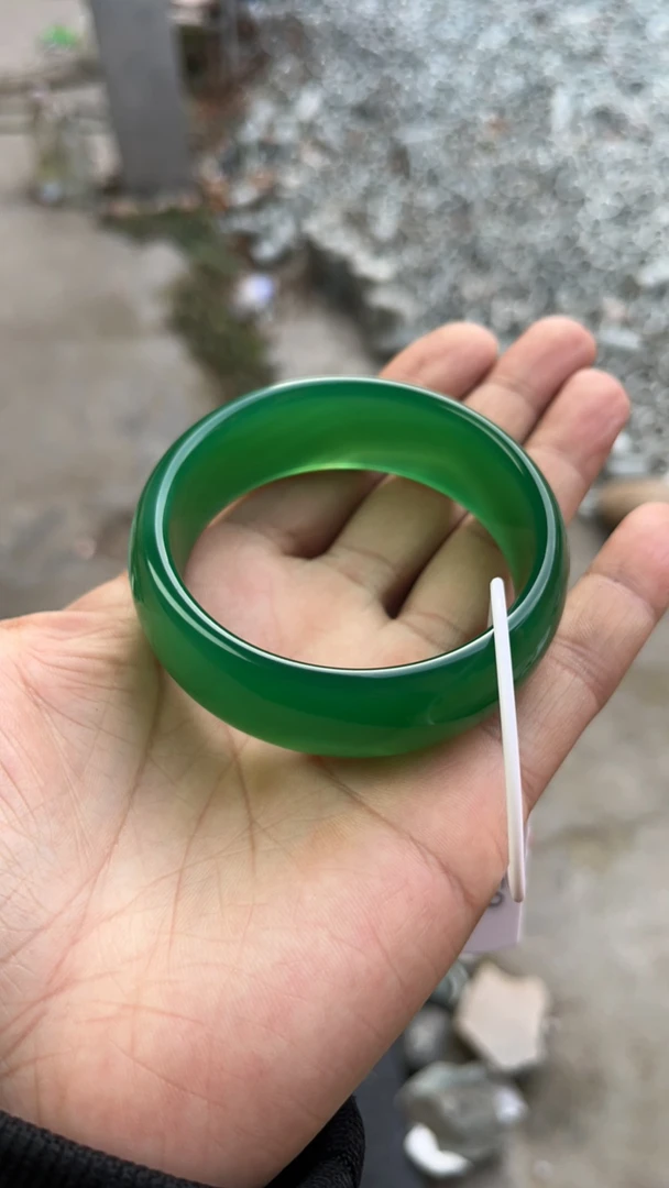 精品轮胎宽版富贵镯玉髓手镯正装女士满绿多样发货