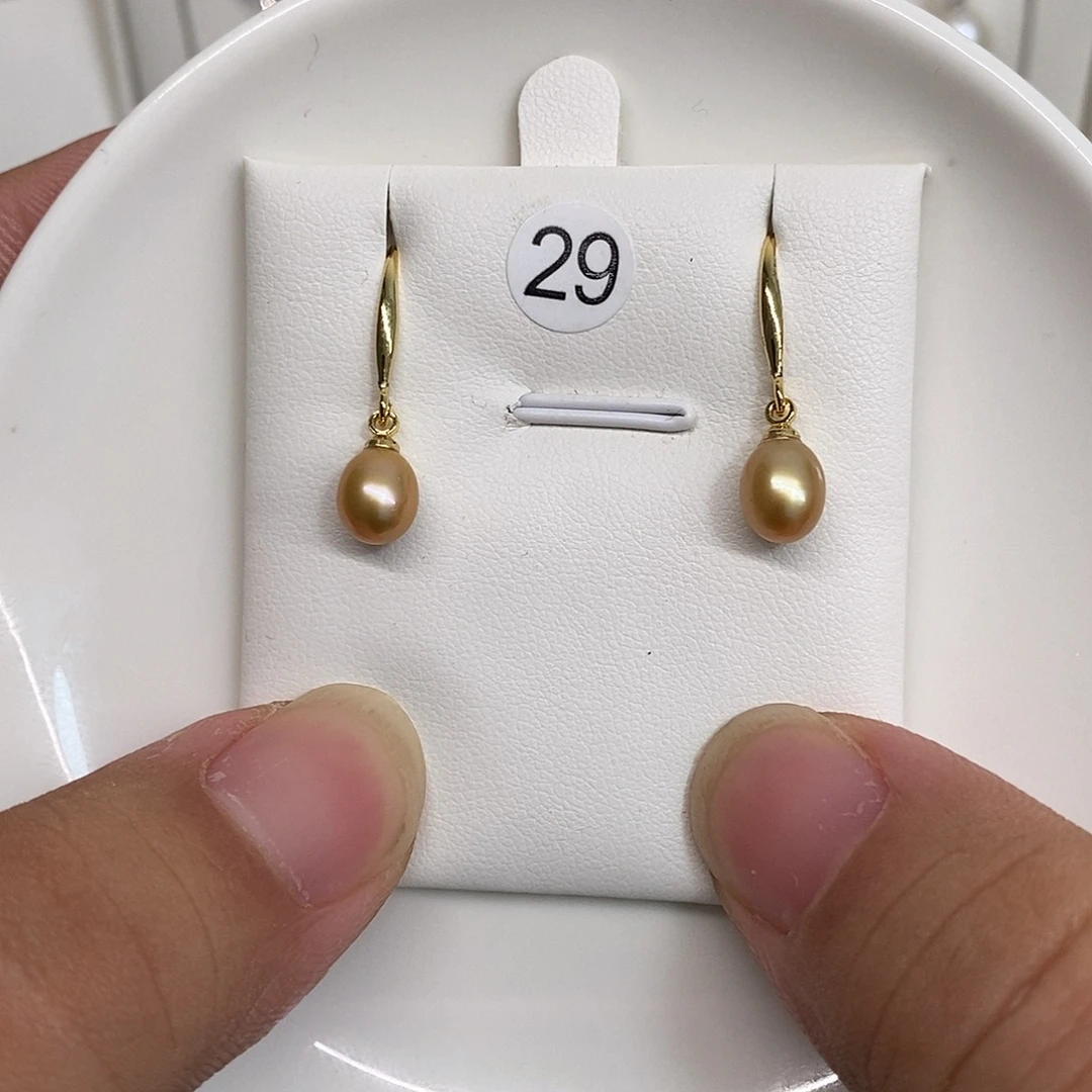 淡水珍珠合金耳饰